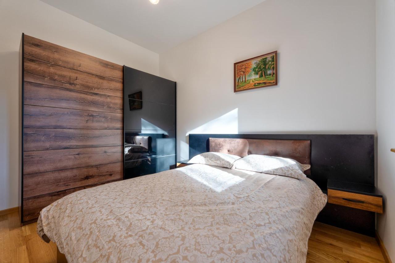 Santos Hills Apartment *